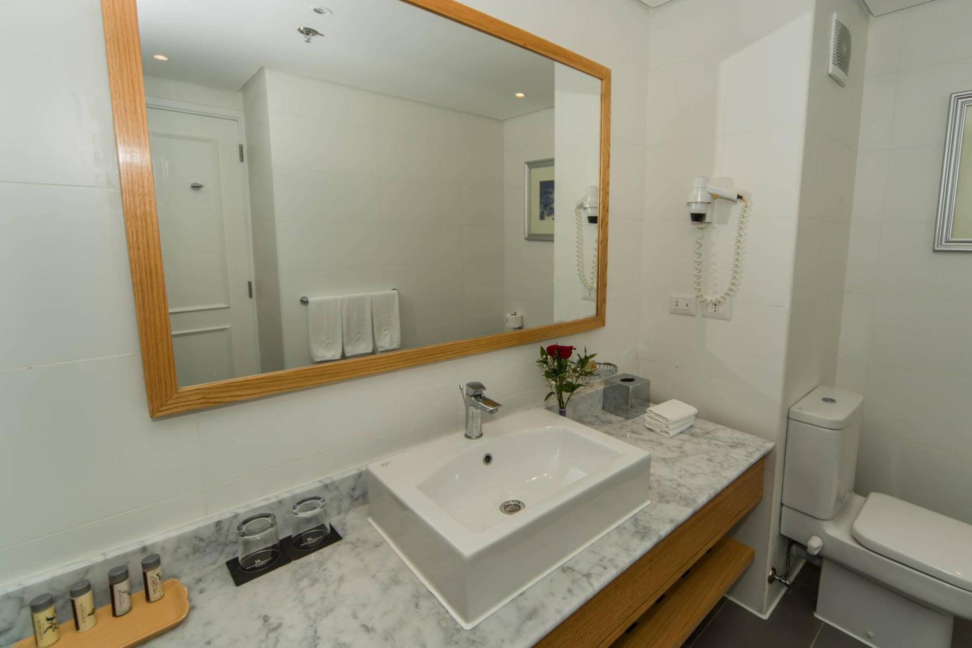 Renaissance Sharm El Sheikh Golden View Beach Resort Esterno foto Bathroom