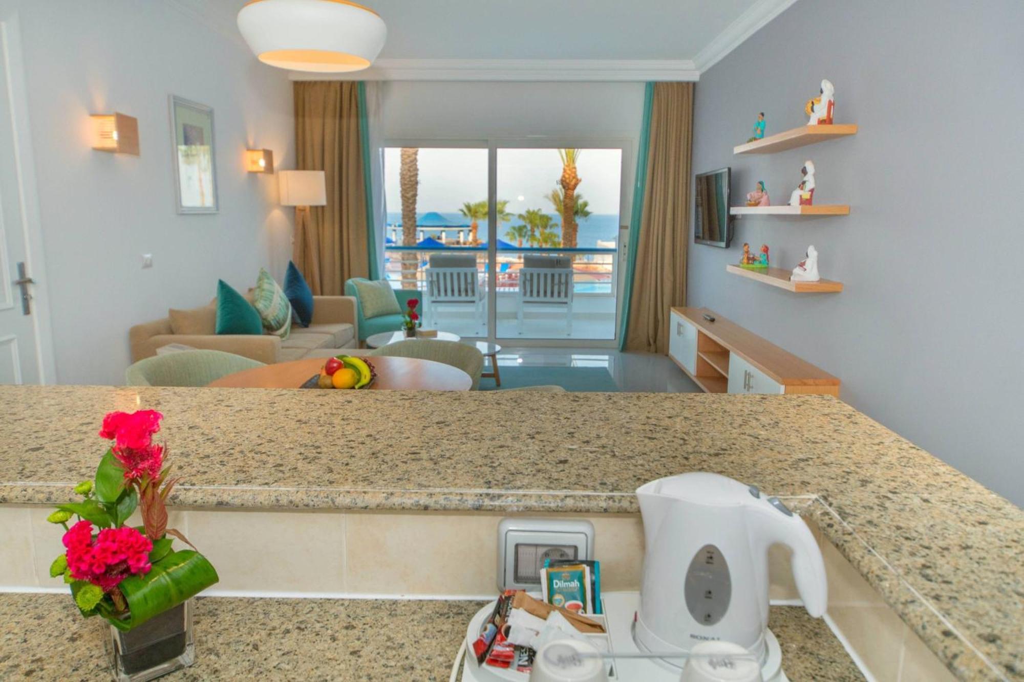 Renaissance Sharm El Sheikh Golden View Beach Resort Esterno foto A typical apartment at the resort